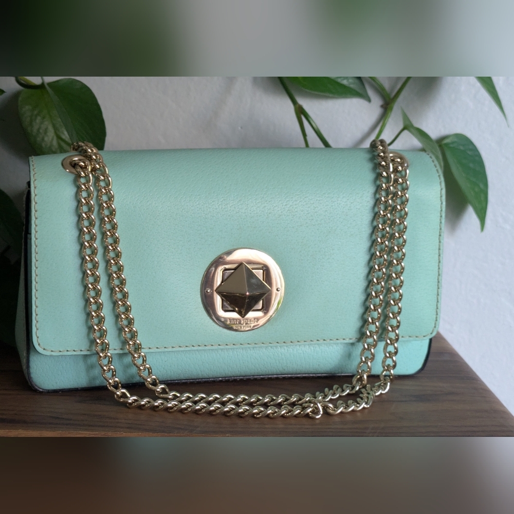 Kate Spade Mint Green Purse. - Picture 4 of 16